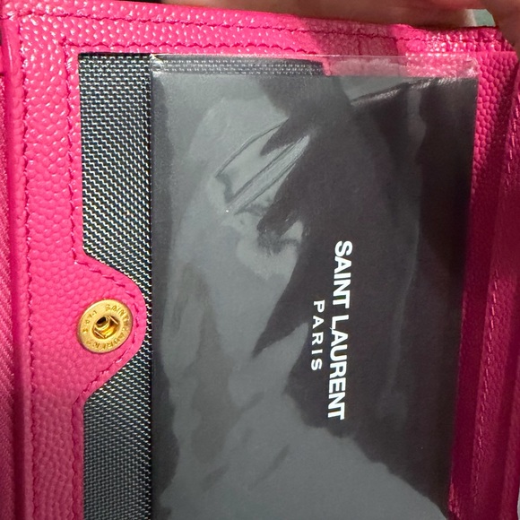 YSL Saint Laurent bi fold wallet in Fuscia Grain De Poudre - Picture 7 of 14